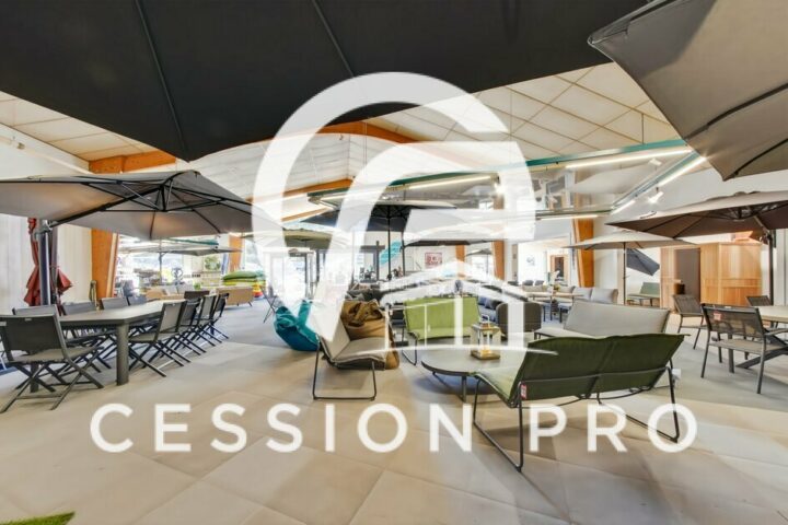 local en zone commercial 507 M2