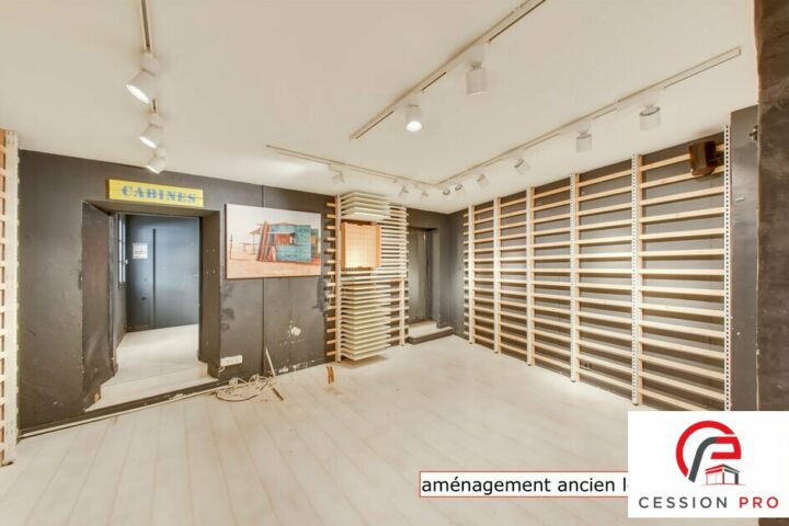 Local commercial 68 M2 rue piétonne, sur le Port