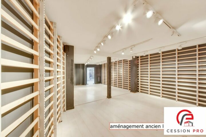 Local commercial 68 M2 rue piétonne, sur le Port