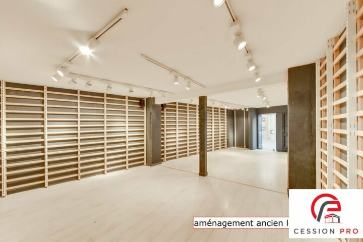 Local commercial 68 M2 rue piétonne, sur le Port