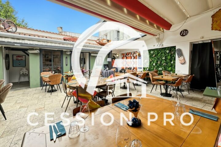 Bar-Restaurant sur le port de Saint-Martin de Ré