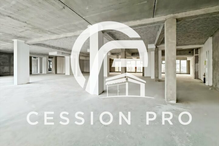 Local neuf 576 m²